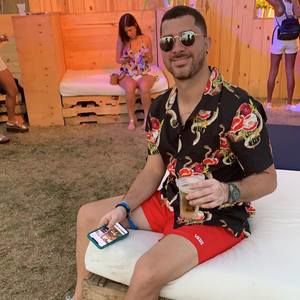 Meet your Posher, Jose